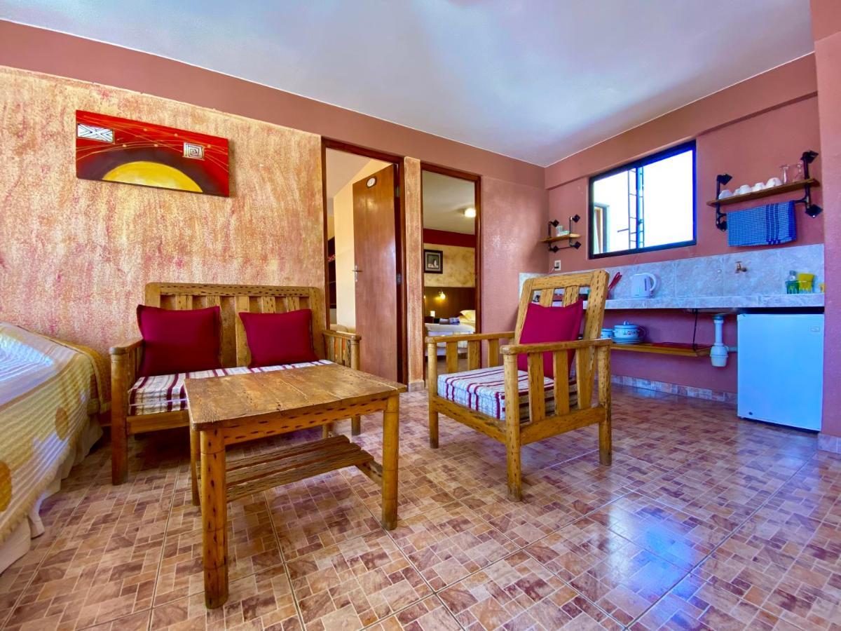 Hotel Mitru Tupiza Buitenkant foto