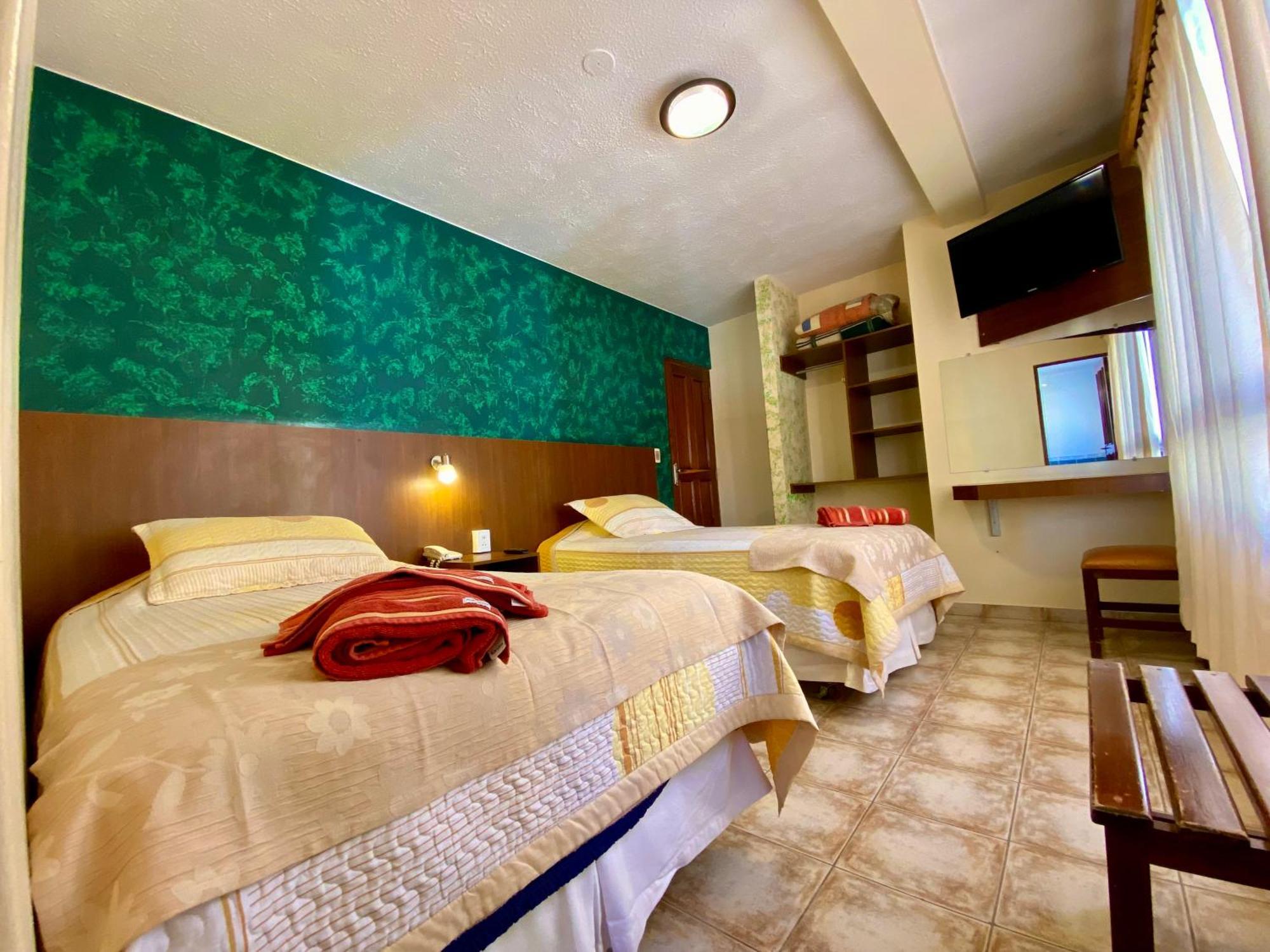 Hotel Mitru Tupiza Buitenkant foto